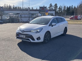 Toyota Avensis vaihtoauto