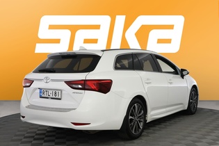 Toyota Avensis vaihtoauto