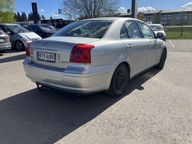 Toyota Avensis vaihtoauto
