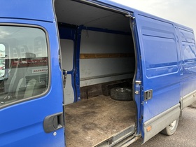 Iveco 35S vaihtoauto