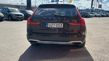 Volvo V90 Cross Country vaihtoauto