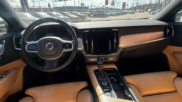 Volvo V90 Cross Country vaihtoauto