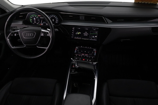 Audi Q8 e-tron vaihtoauto