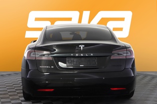 Tesla Model S vaihtoauto