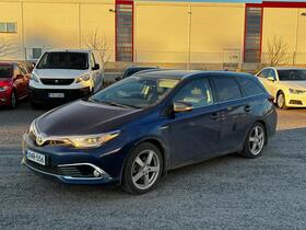 Toyota Auris vaihtoauto