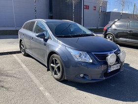 Toyota Avensis vaihtoauto