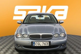 Jaguar X-Type vaihtoauto