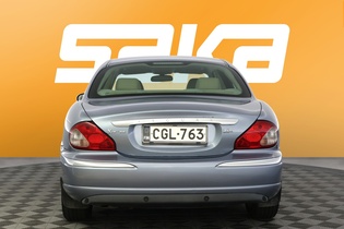 Jaguar X-Type vaihtoauto