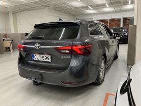 Toyota Avensis vaihtoauto