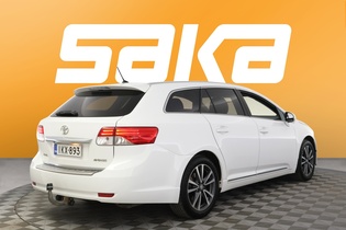 Toyota Avensis vaihtoauto