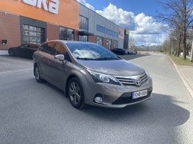Toyota Avensis vaihtoauto