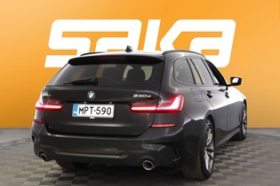 BMW 330 vaihtoauto