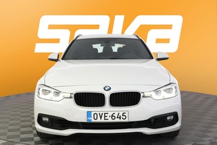 BMW 320 vaihtoauto