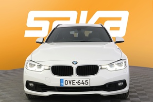 BMW 320 vaihtoauto
