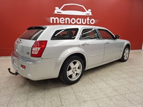 Chrysler 300C vaihtoauto