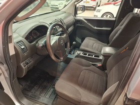 Nissan Navara vaihtoauto