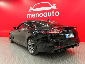 Kia Stinger vaihtoauto