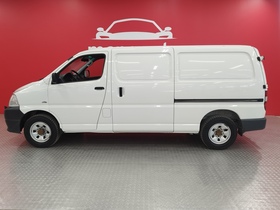 Toyota Hiace vaihtoauto