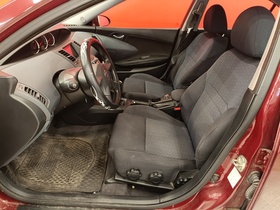 Nissan Primera vaihtoauto