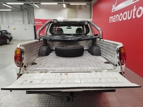 Mitsubishi L200 vaihtoauto