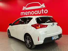 Toyota Auris vaihtoauto