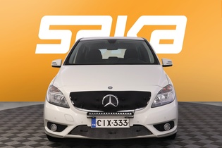 Mercedes-Benz B vaihtoauto