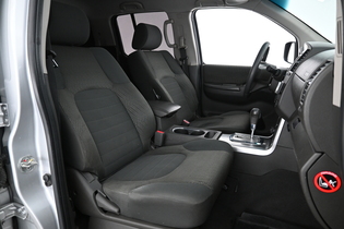 Nissan Navara vaihtoauto