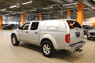 Nissan Navara vaihtoauto