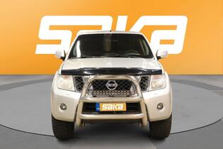 Nissan Navara vaihtoauto