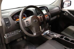 Nissan Navara vaihtoauto