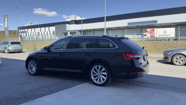 Skoda Superb vaihtoauto