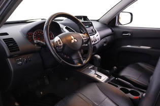 Mitsubishi L200 vaihtoauto