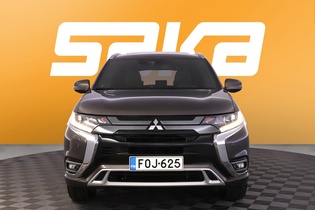 Mitsubishi Outlander PHEV vaihtoauto