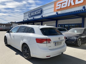 Toyota Avensis vaihtoauto