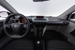 Toyota iQ vaihtoauto
