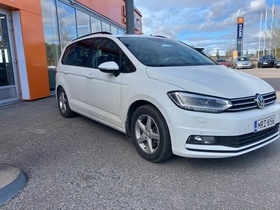Volkswagen Touran vaihtoauto