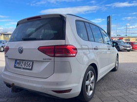 Volkswagen Touran vaihtoauto