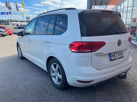 Volkswagen Touran vaihtoauto