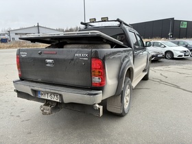 Toyota Hilux vaihtoauto