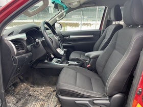 Toyota Hilux vaihtoauto