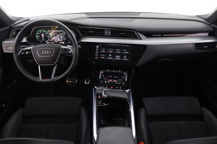 Audi Q8 e-tron vaihtoauto