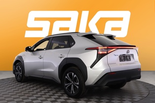 Toyota bZ4X vaihtoauto