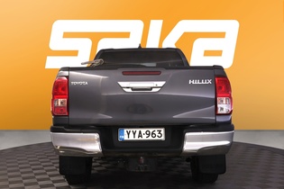 Toyota Hilux vaihtoauto