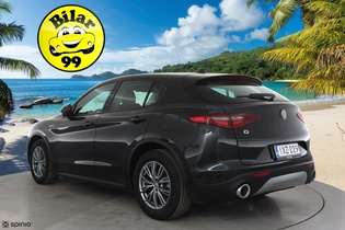 Alfa Romeo Stelvio vaihtoauto