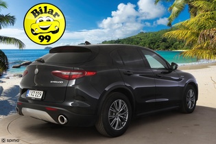 Alfa Romeo Stelvio vaihtoauto