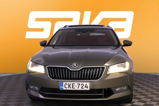 Skoda Superb vaihtoauto