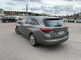 Opel Astra vaihtoauto
