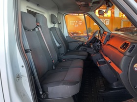 Nissan NV400 vaihtoauto