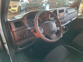 Nissan NV400 vaihtoauto