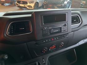 Nissan NV400 vaihtoauto